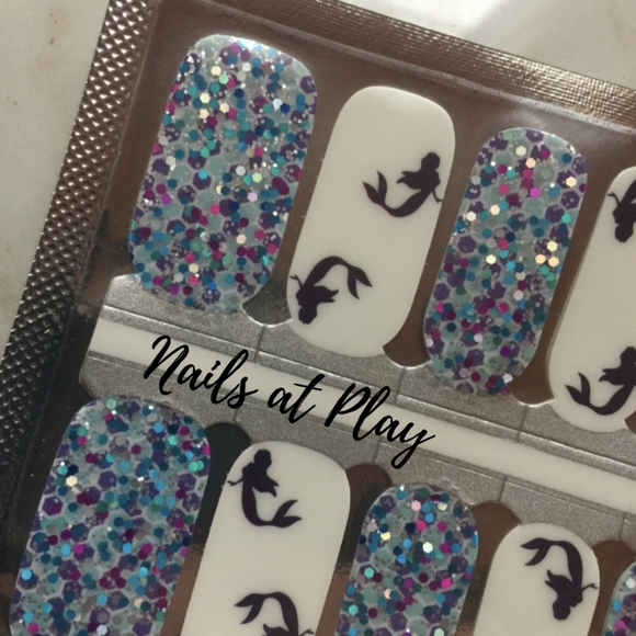 5 for $15 Nail Wraps- Mermaids at Play - Picture 1 of 4